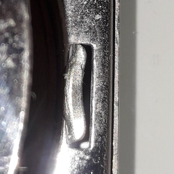 30s 40s Yardley of London Mirror Finish Gold Lilies Loose Powder Compact & Pouch - Picture 8 of 11